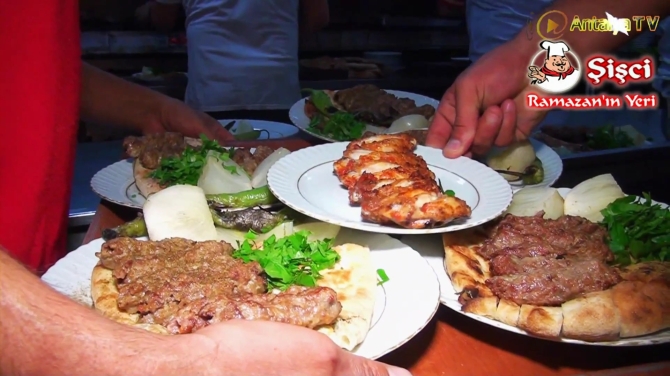 Antalya Şişçi Ramazanın Yeri -sisci ramazan -restaurant şiş köfte piyaz kabak tatlısı (25)