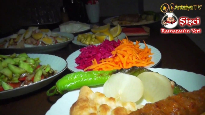 Antalya Şişçi Ramazanın Yeri -sisci ramazan -restaurant şiş köfte piyaz kabak tatlısı (28)