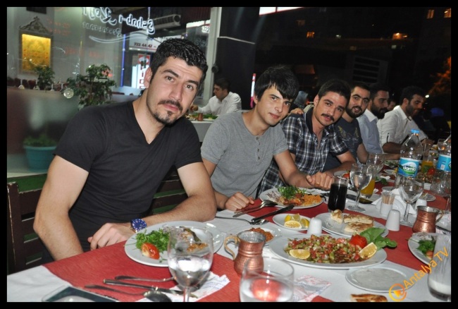 Eshab-ı Keyf Restaurant- Veysi  Akan- Ülkü Ocakları Eğitim Kültür Vakfı Antalya İl Başkanı Emrah Taşkın (1)