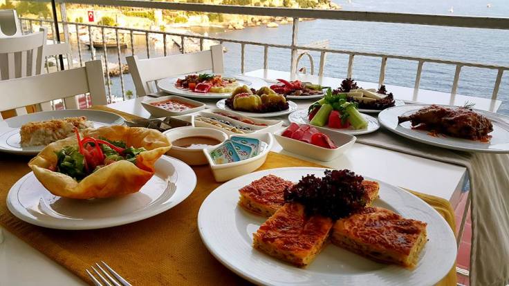 Antalya Balıkevi 0541 5418200 Kabare Saçıbeyaz Restaurant (1)